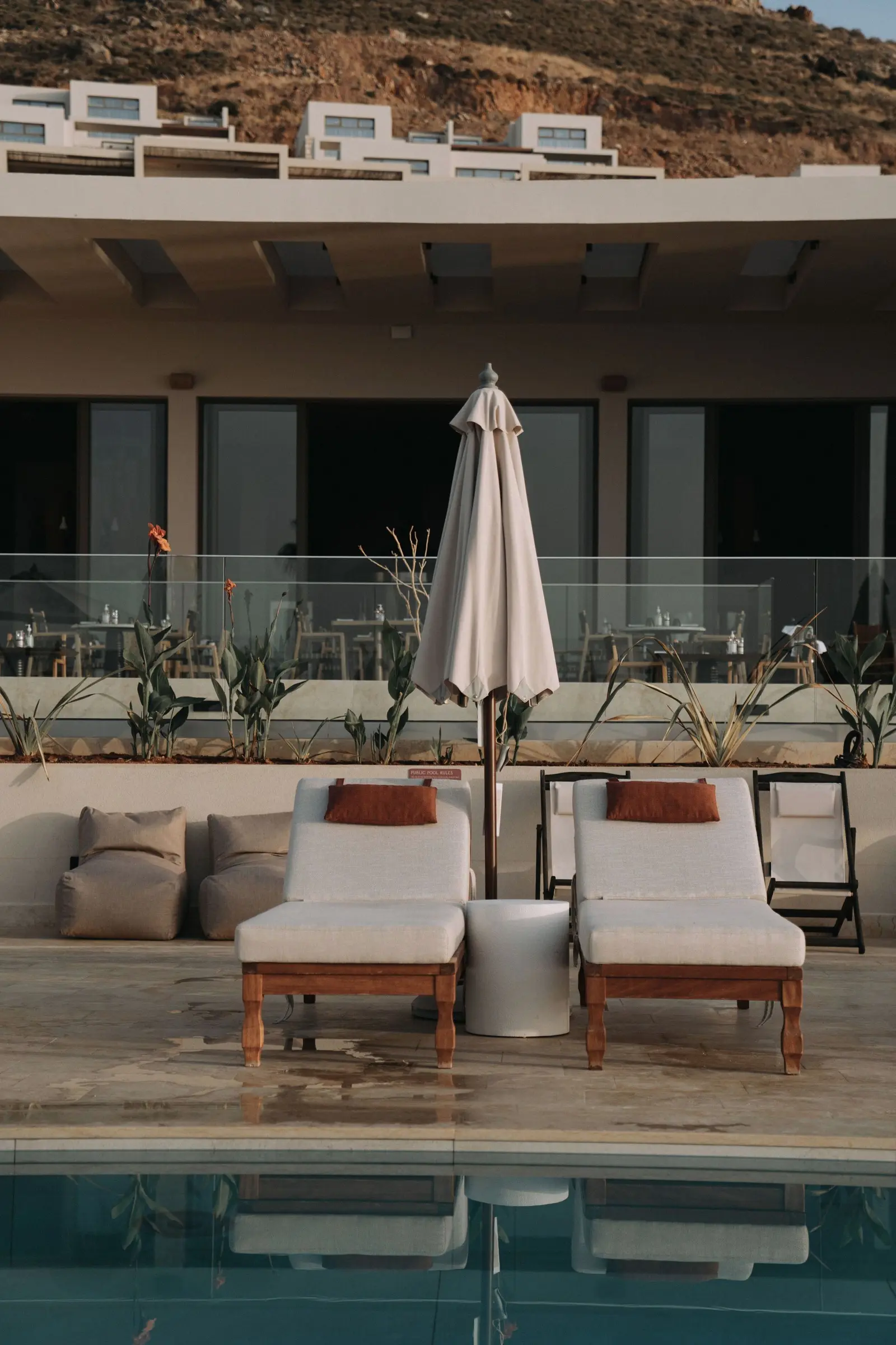 Stone Hotel — project photograph